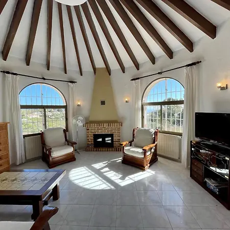 June * 贝尼塔切利