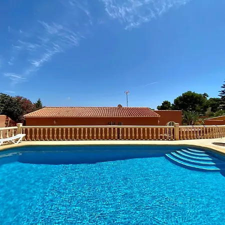 June - Salco La Cumbre Villa *