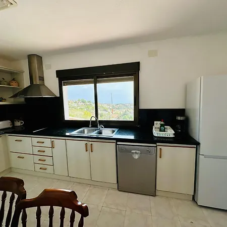 וילה June בניטאצ'ל